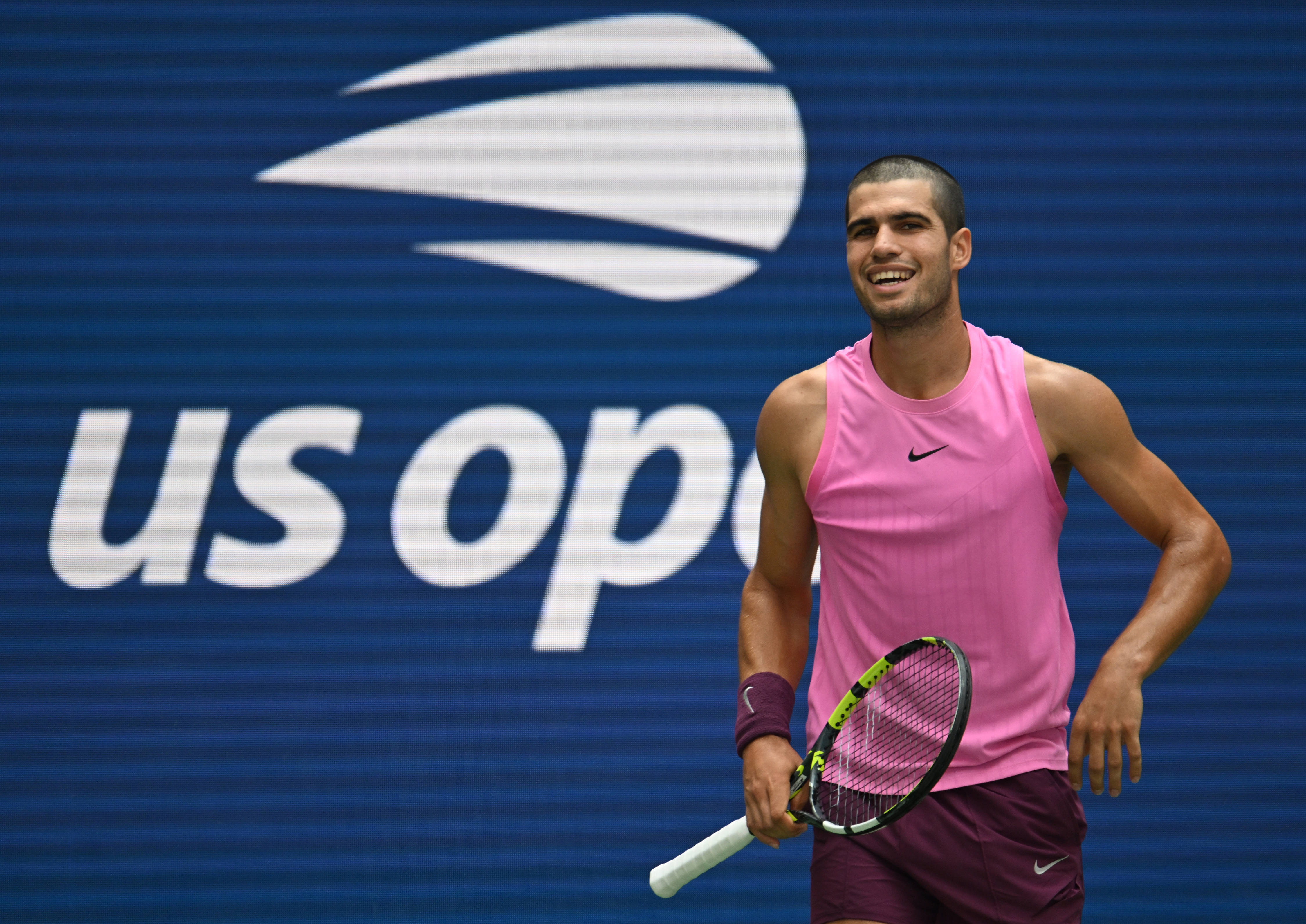 美国网球队险胜西班牙网球队，阿尔卡拉斯打破历史纪录的简单介绍