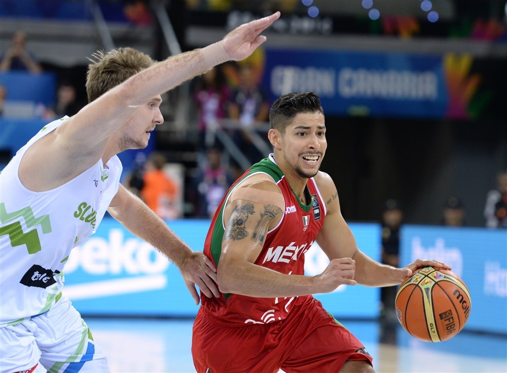 关于墨西哥男篮横扫土耳其男篮，拉文高光表现的信息