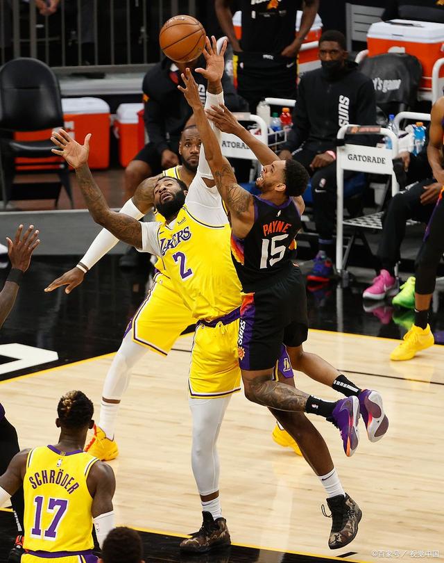 关于掘金横扫湖人，哈里斯统治全场的信息