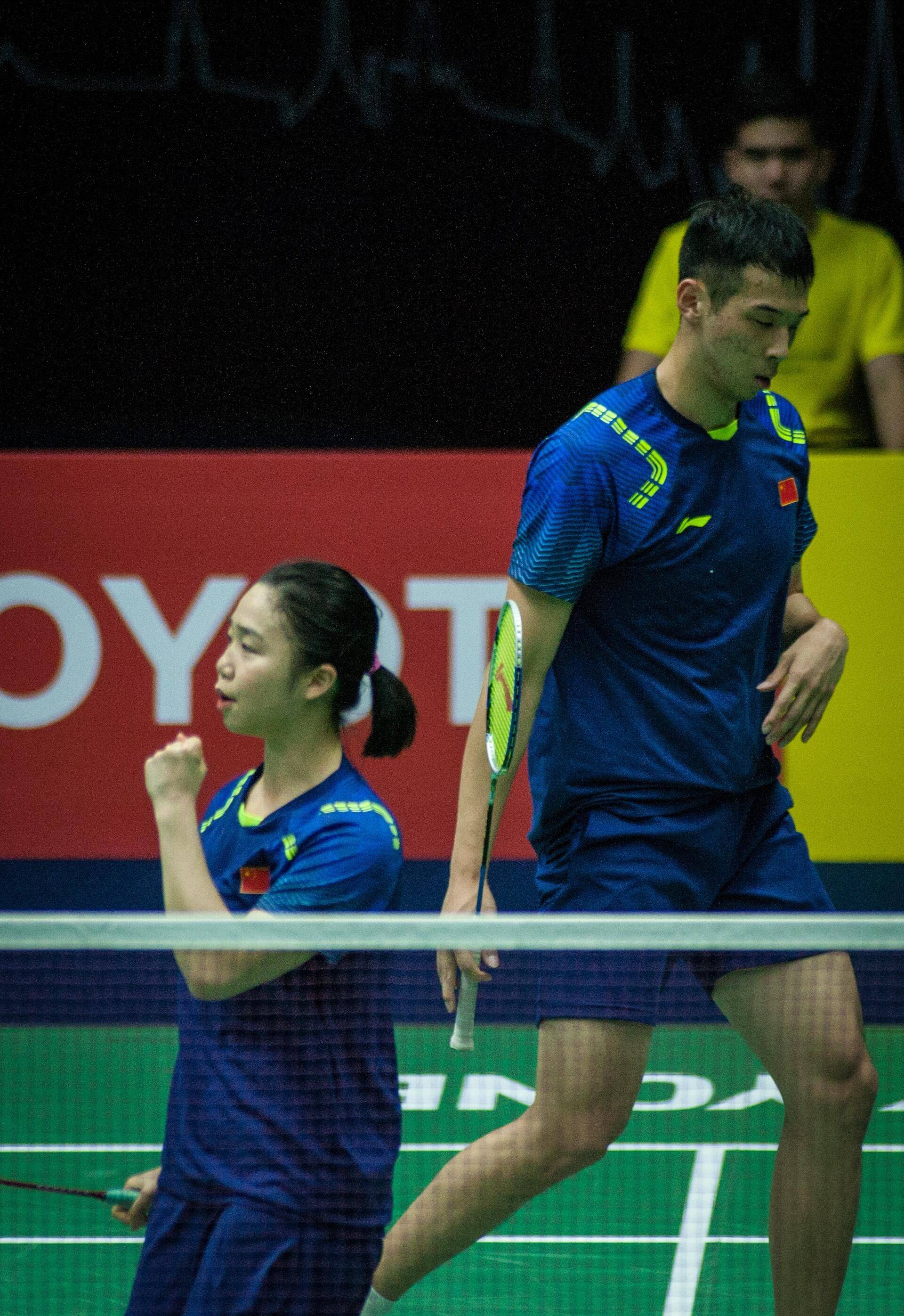 包含法国羽毛球队险胜泰国羽毛球队，戴资颖完成帽子戏法的词条