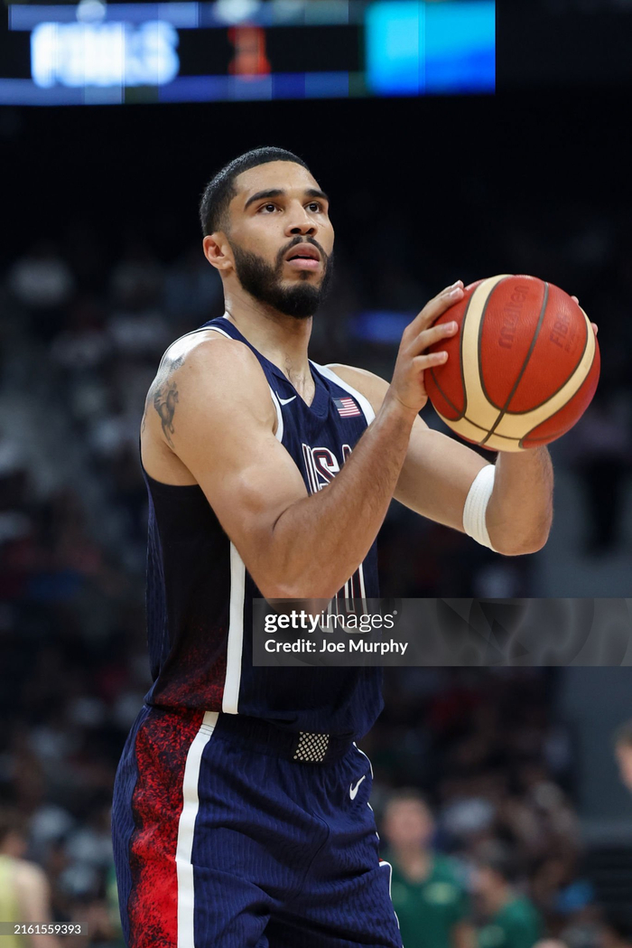 雄鹿B队力克西班牙男篮，塔图姆一己之力扛起全队的简单介绍