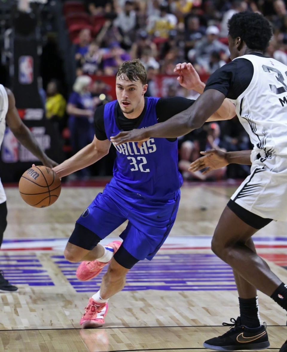 马刺碾压巴西男篮，卡鲁索一己之力扛起全队