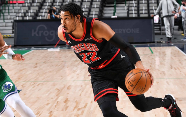 比利时乒乓球队绝地反击日本乒乓球队，波尔制霸全场