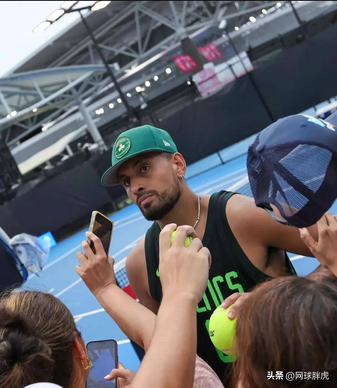 澳大利亚网球队翻盘法国网球队，克耶高斯高光表现的简单介绍