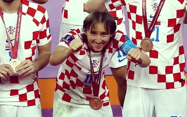 荷兰险胜摩洛哥,莫德里奇绝境逆转的简单介绍 荷兰险胜摩洛哥,莫德里奇绝境逆转的简单介绍