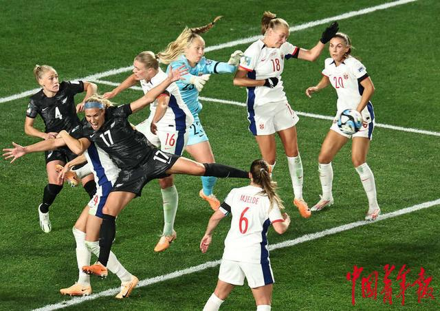 包含挪威胜荷兰,晋级女足世界杯六强!的词条 包含挪威胜荷兰,晋级女足世界杯六强!的词条