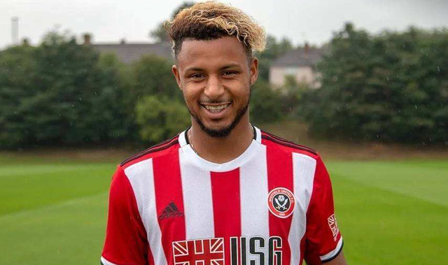 包含谢菲联后防失误连连，状态下滑明显的词条