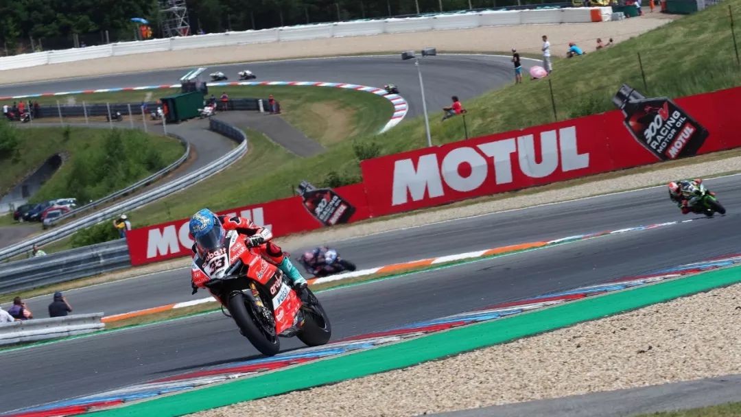 包含捷克队成功突围，晋级下一轮的词条