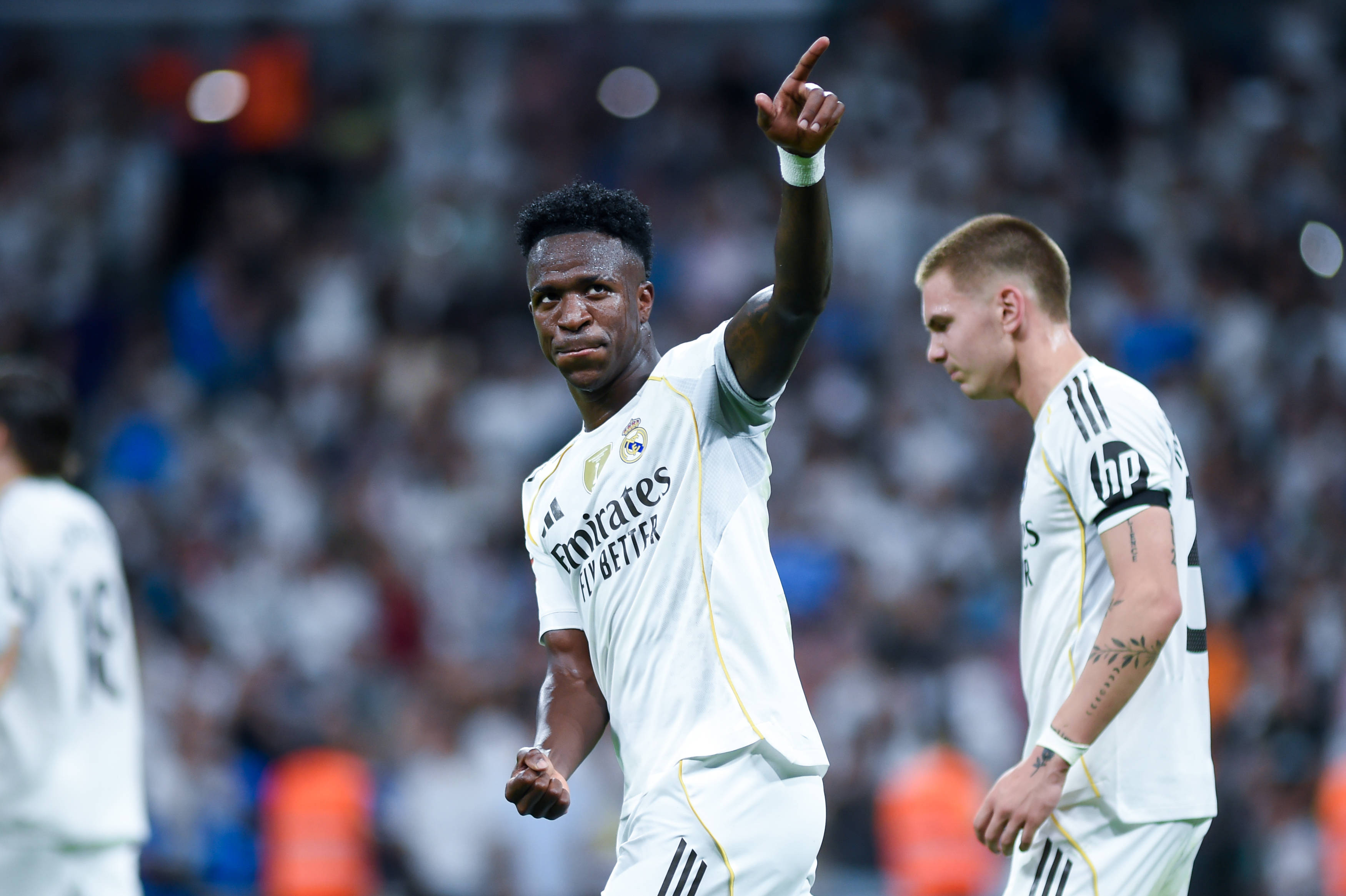 比利亚雷亚尔抢分，豪取三分的简单介绍