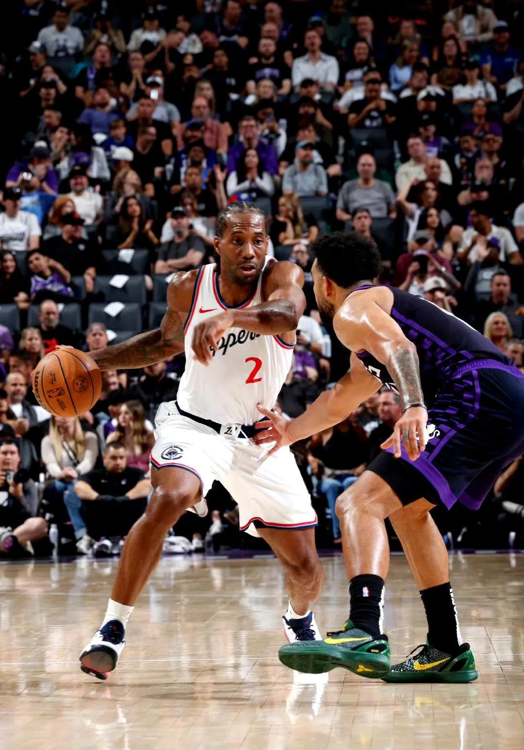 浙江队鏖战掘金，伦纳德点燃赛场的简单介绍