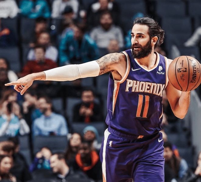 鹈鹕险胜马刺，霍勒迪刷新纪录的简单介绍