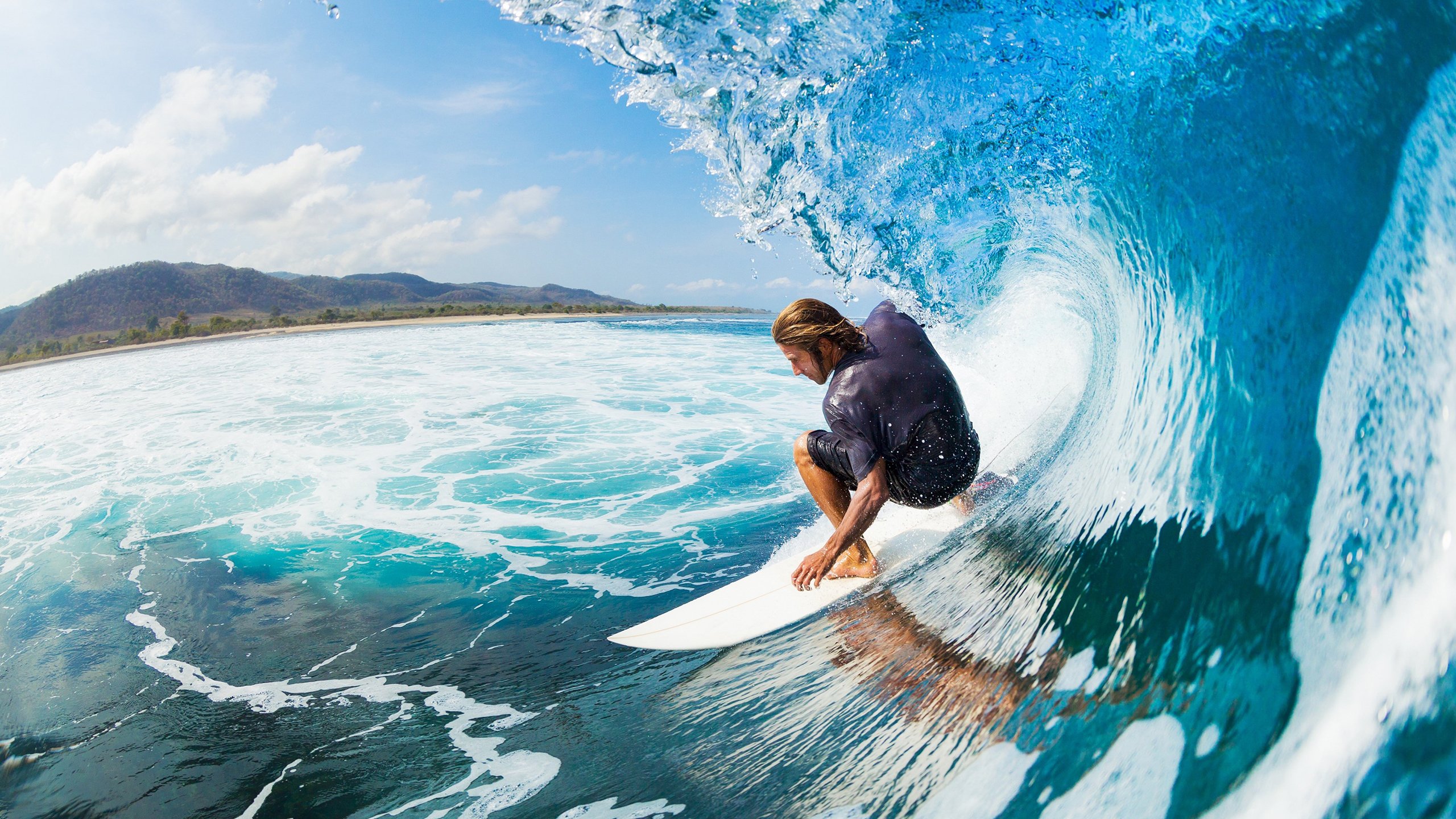 绿茵场上的孤胆英雄,孙兴慜以个人能力改写战局,爱尔兰力克巴拉圭启示录