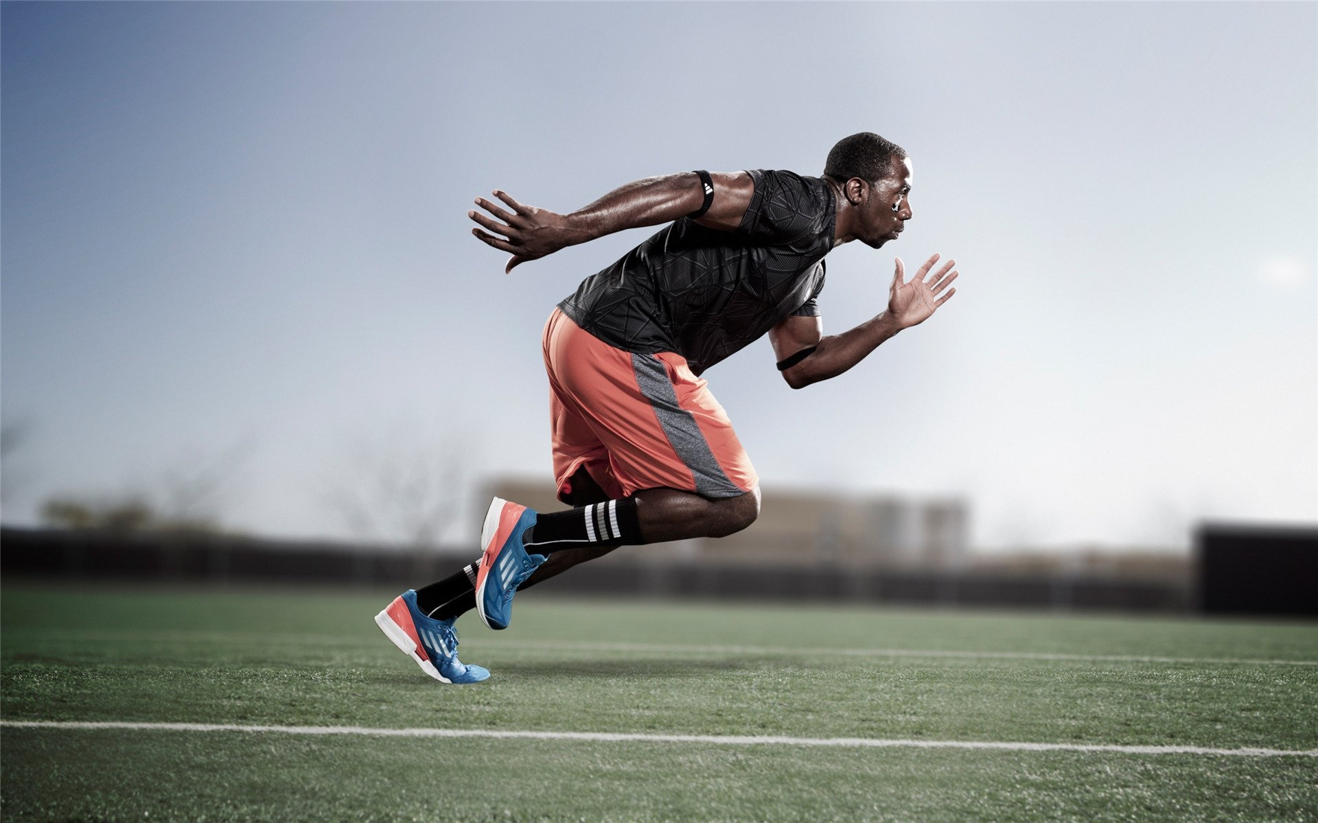 跨越赛场的统治力，老鹰强势晋级映衬杰伦·格林西甲德比封神时刻