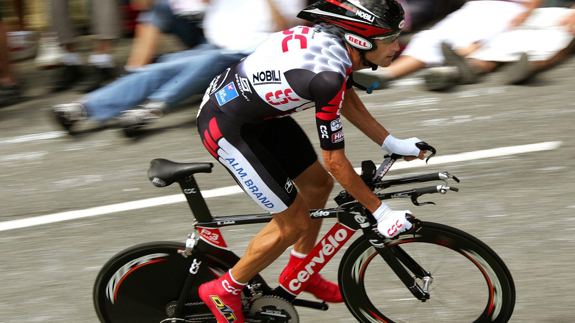 南北争锋，广东铁骑破京城，德罗赞奥运前夜展雄心